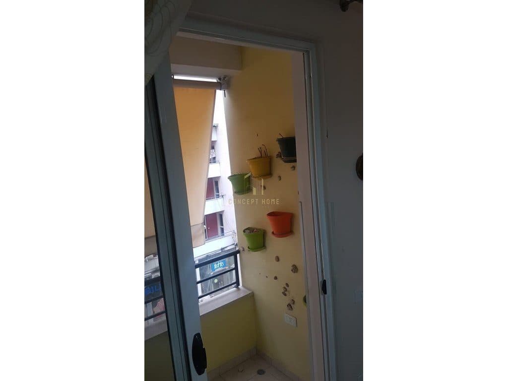 Shitet Apartament 1+1 ne Yzberisht 4