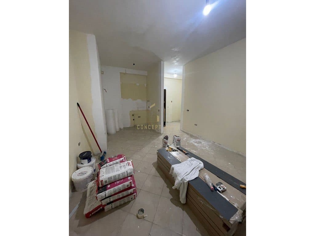 Shitet apartament 1+1 Yzberisht 2