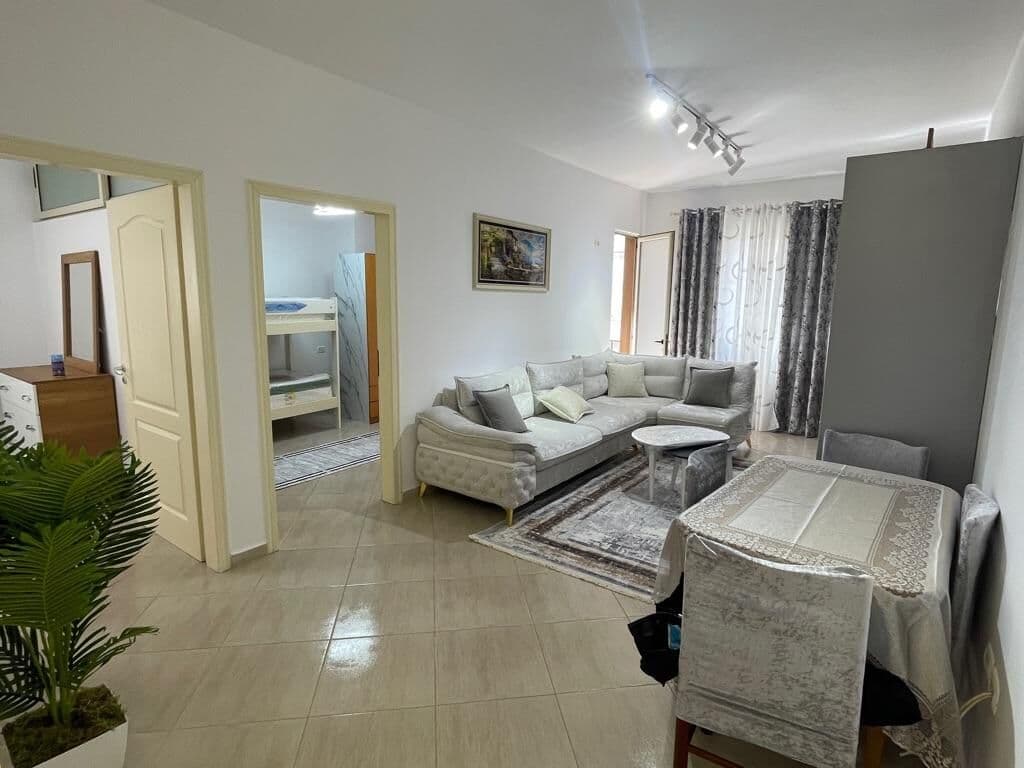 Shitet Apartament 2+1 ne 3