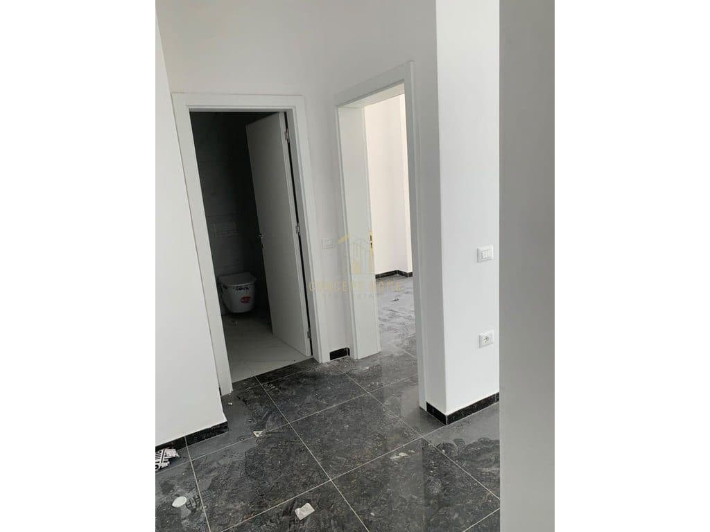 Jepet me qera apartament 1+1 tek Bulevardi i ri 2