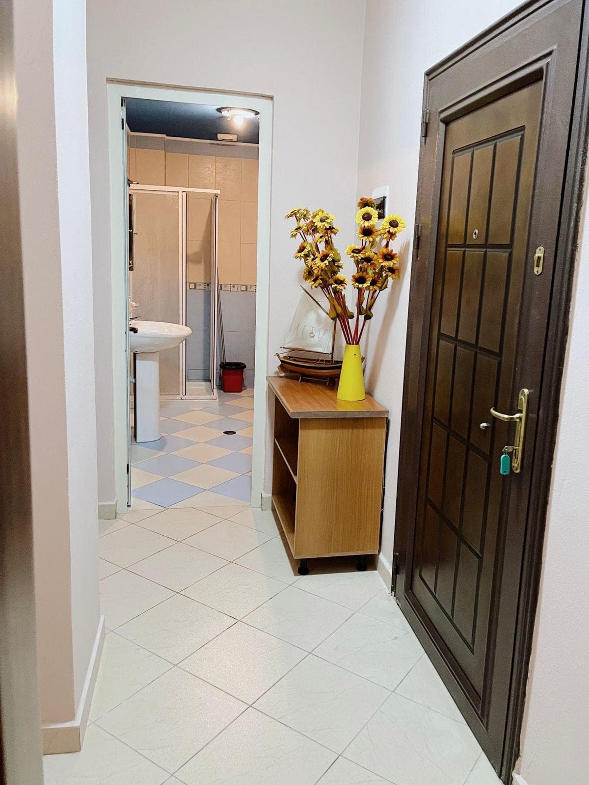 Shitet Apartament 1+1 ne Golem 3