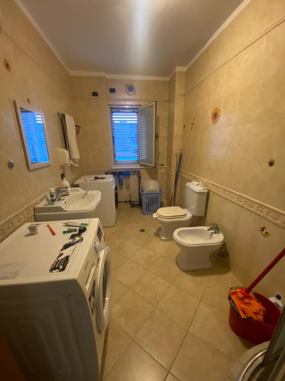 Jepet me qera apartament 2+1 tek Liqeni Artificial/80,000 leke 2