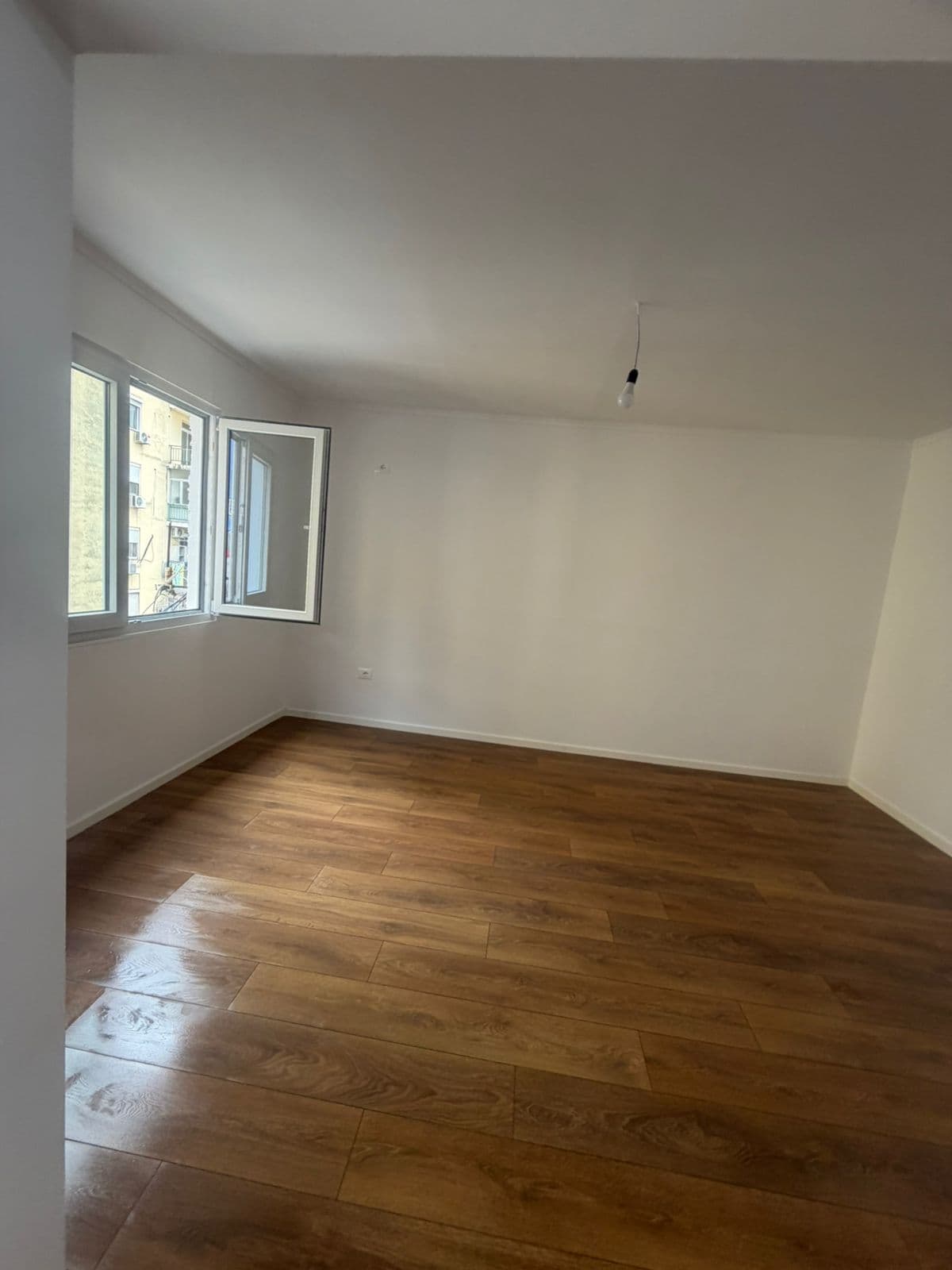 Apartament 1+1 Në Shitje në Porcelan, Tiranë - 98,000€ | 54 m² 3