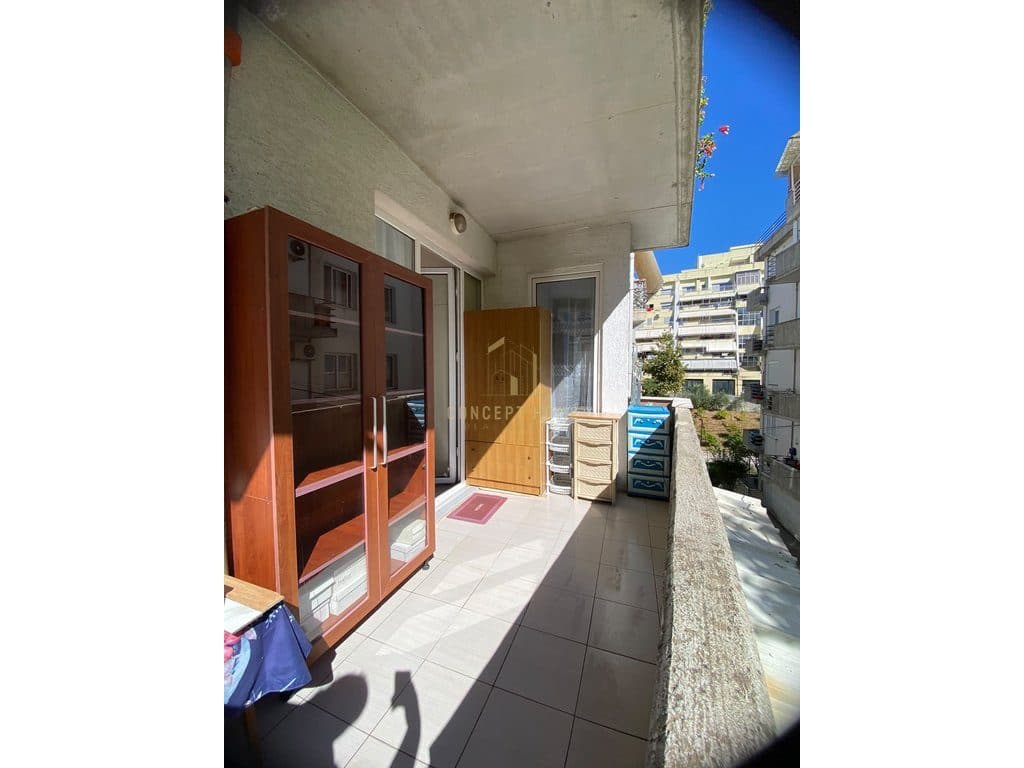 Jepet me qera apartament 1+1+post parkimi ne Fresk 4