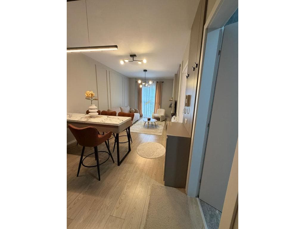 Jepet me qera Apartament 1+1+Post Parkimi tek Univers City 2