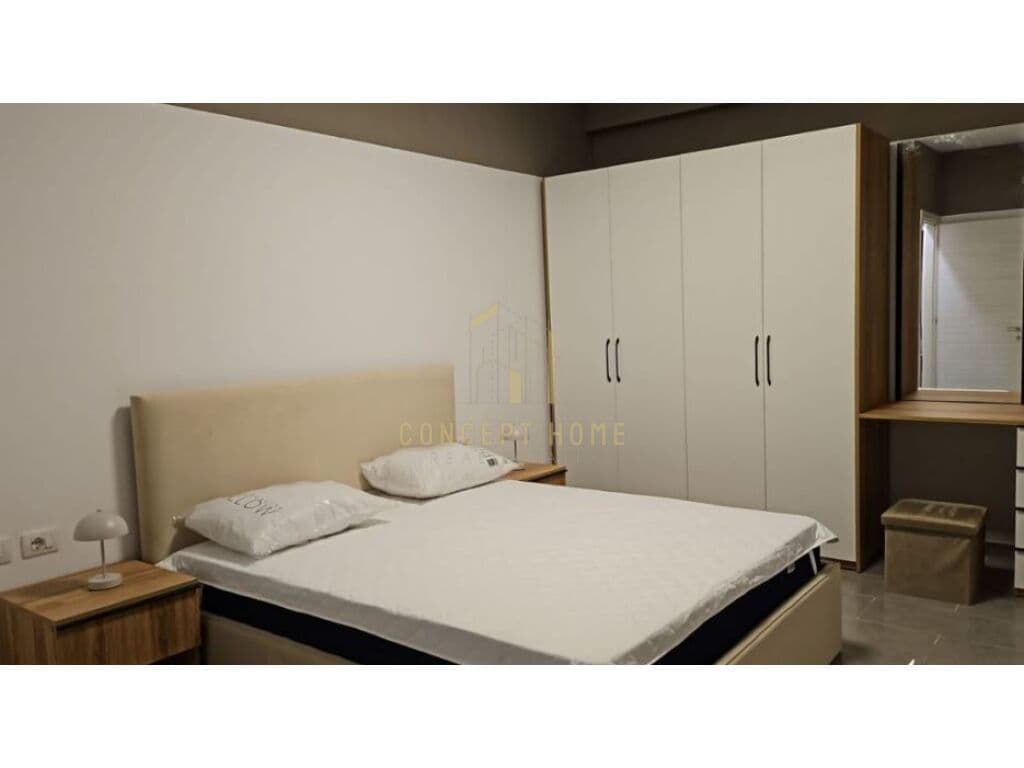 Jepet me qera apartament 1+1te Liqeni i Thate 3