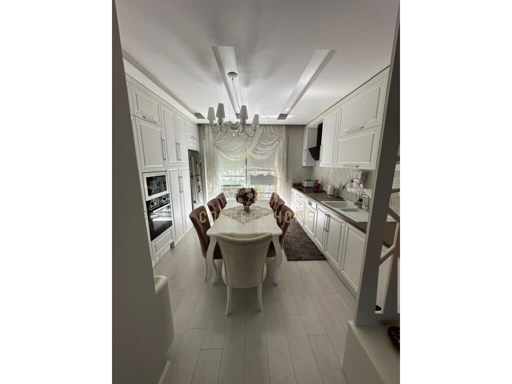 Apartament 3+1+2 me qira në Kodra e Diellit, Tiranë - 1500€ | 158 m²