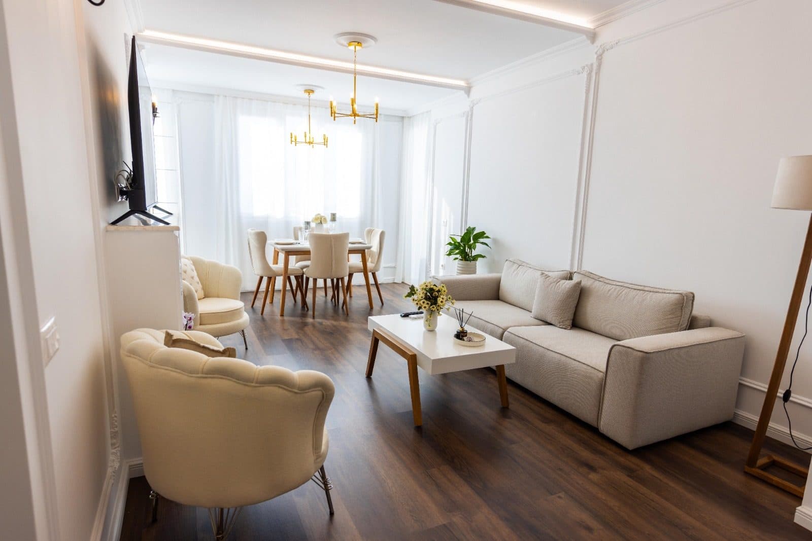 Jepet me qera apartament 1+1 Ne Astir 2