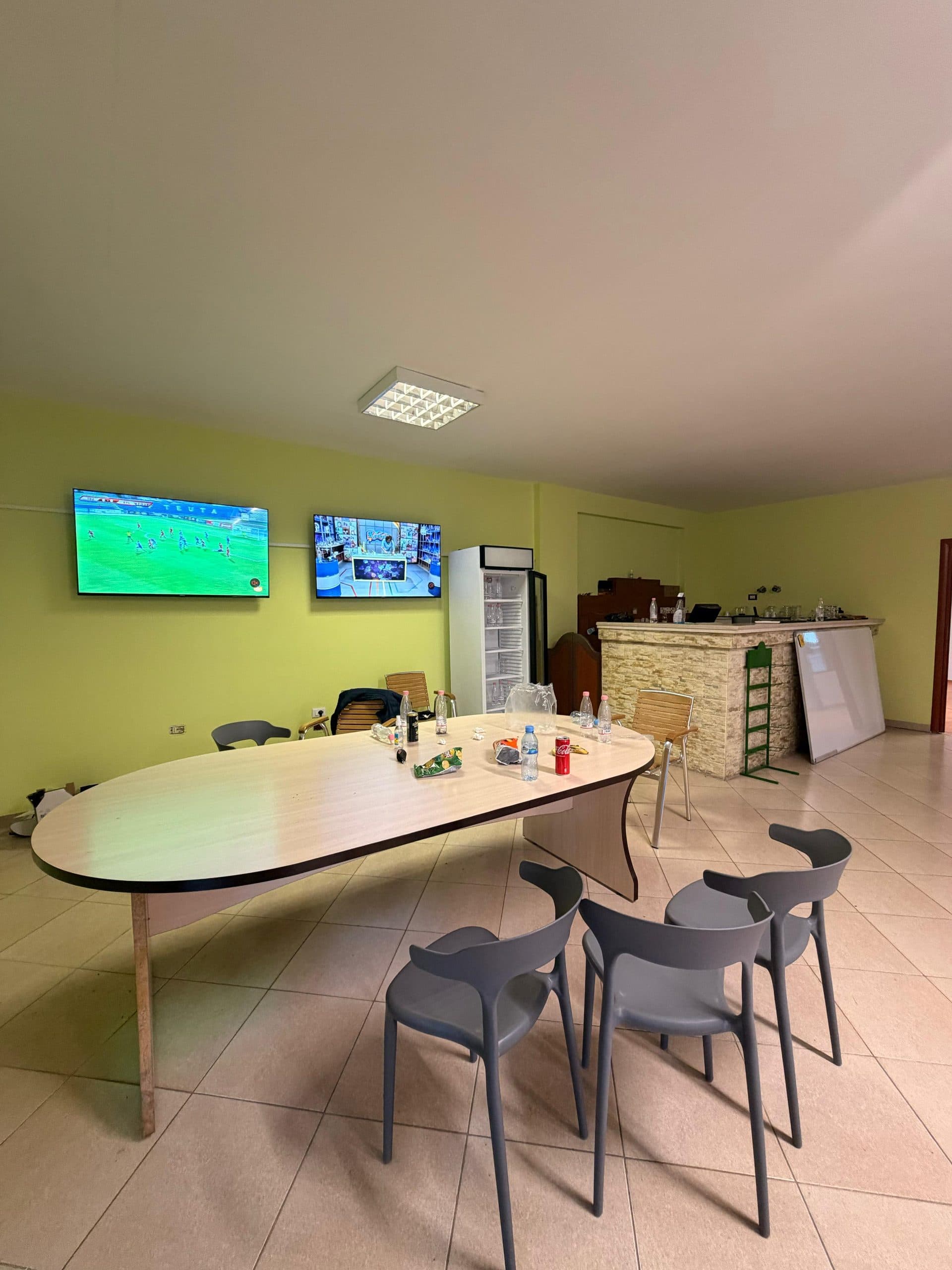 Hapësirë multifunksionale Me Qira në Kodra e Diellit, Tiranë - 1500€ | 200 m² 4