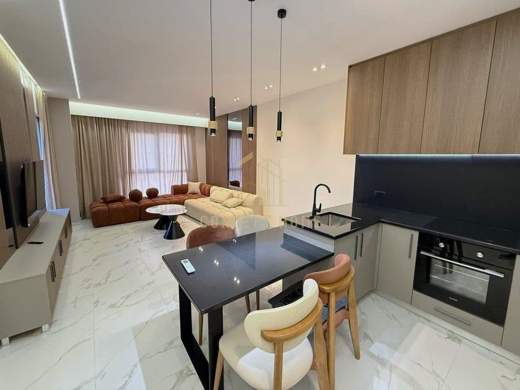 Jepet me qera apartament 1+1 ne