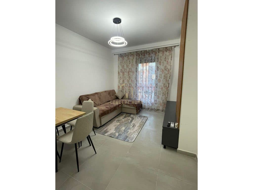 Jepet me qera apartament 1+1 Te Pazari Ri 2