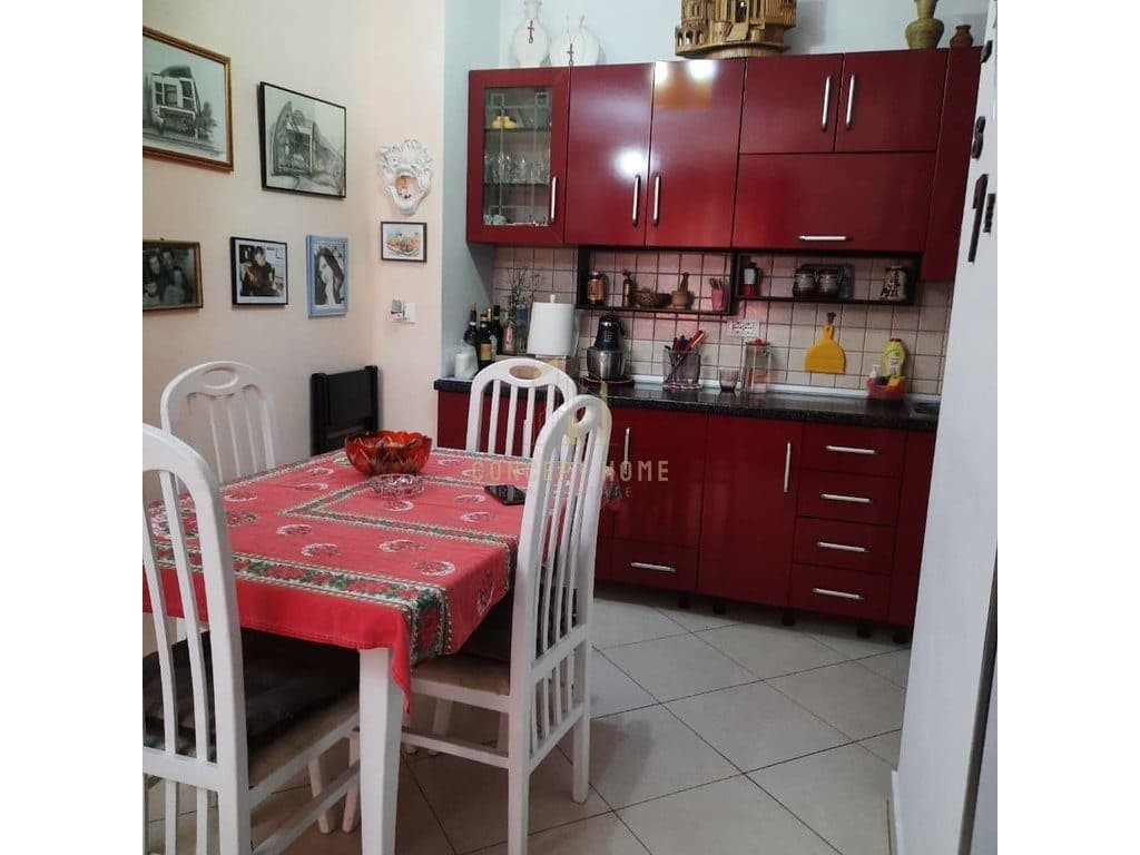 Shitet Apartament 2+1 ne Zog te zi 2