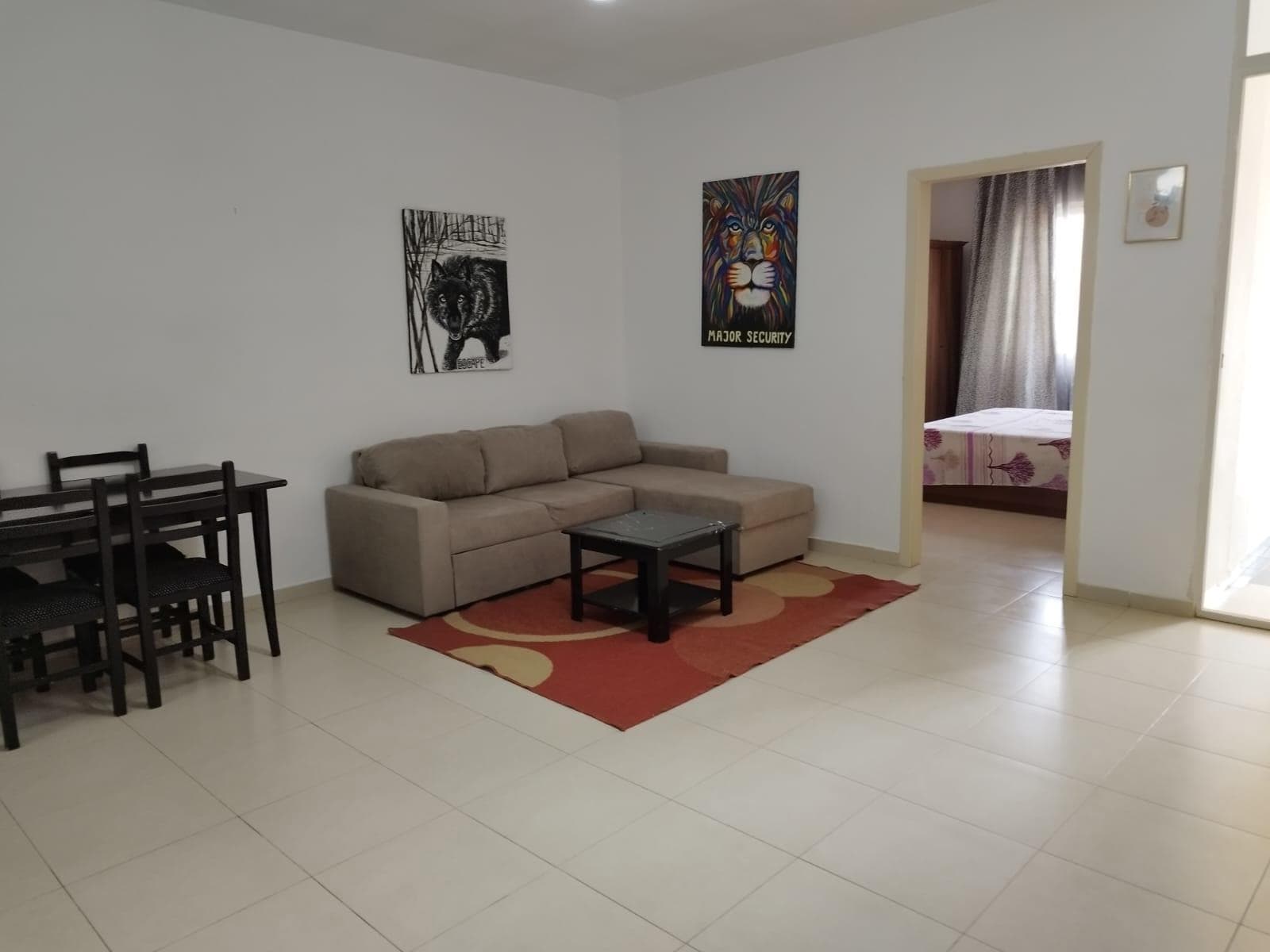 Jepet me qera apartament 2+1 ne Yzberisht