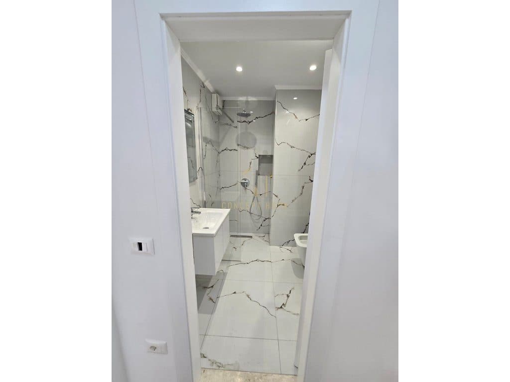 Apartament 1+1 Për Shitje në Ali Demi, Tiranë - 108.000€ | 52 m² 4