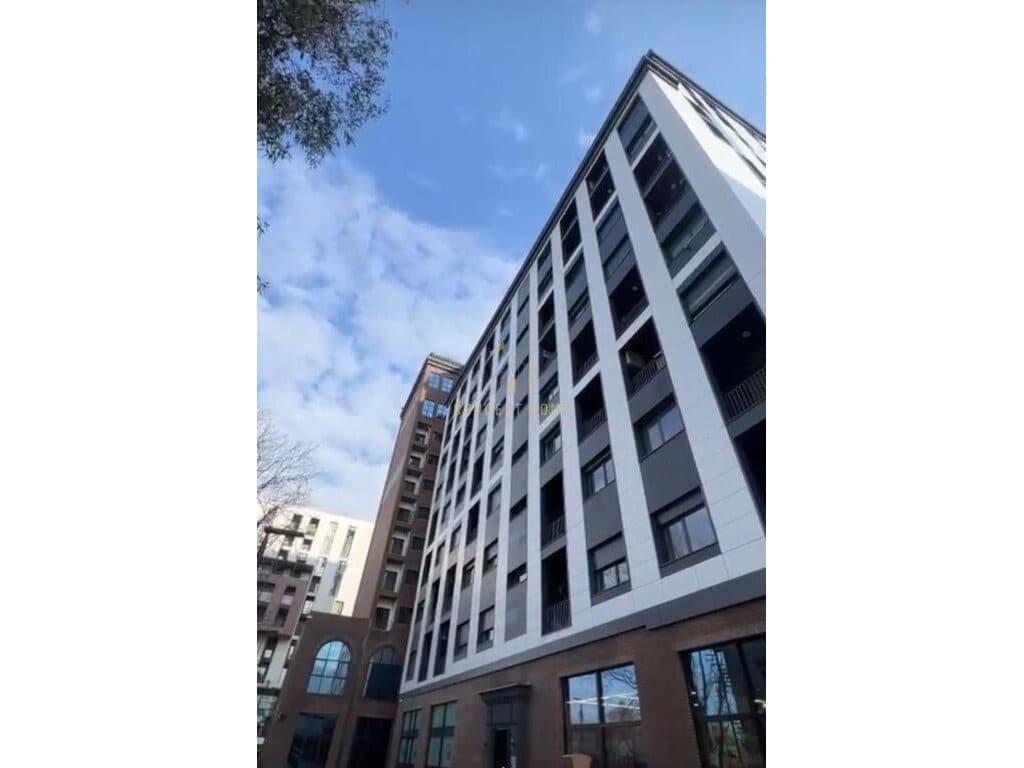 Shitet apartament 1+1 tek Rruga e Kavajes