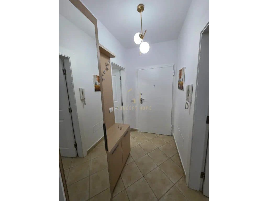 Apartament 1+1 me qera tek Ish Ekspozita. 3