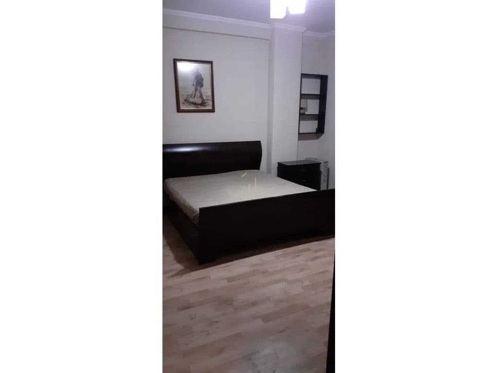 Jepet me qera apartament 2+1 tek 3