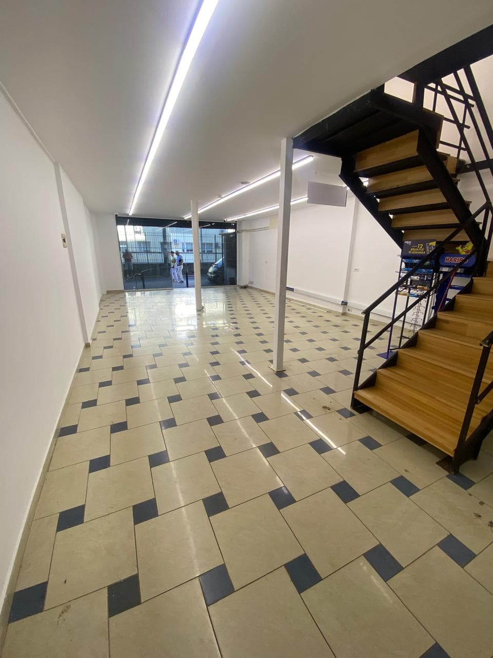 Ambient Biznesi Duplex Me Qira në Myslym Shyri, Tiranë - 1500€ | 134 m² (I Diskutueshem) 2