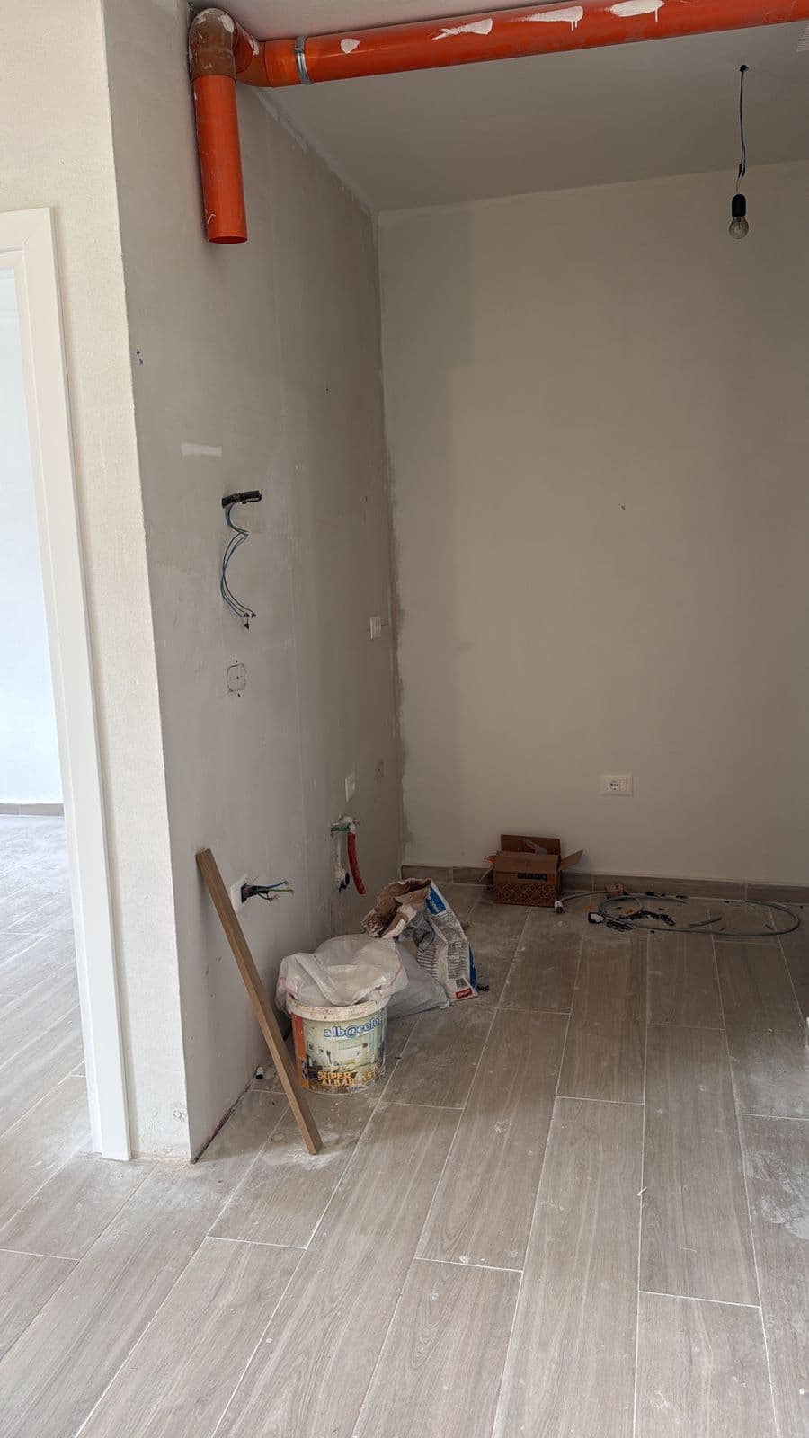 Shitet apartament 2+1 ne Fresk /Cmimi :85000 Euro 4