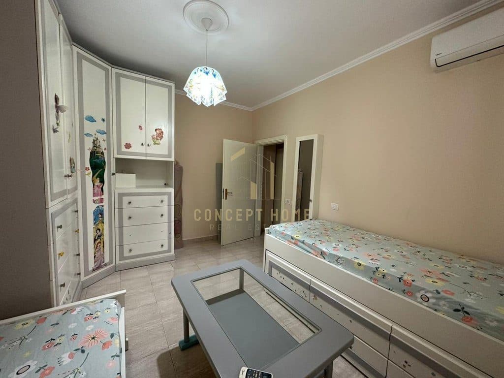 Jepet me qera apartament 2+1+2 ne rrugen e 2