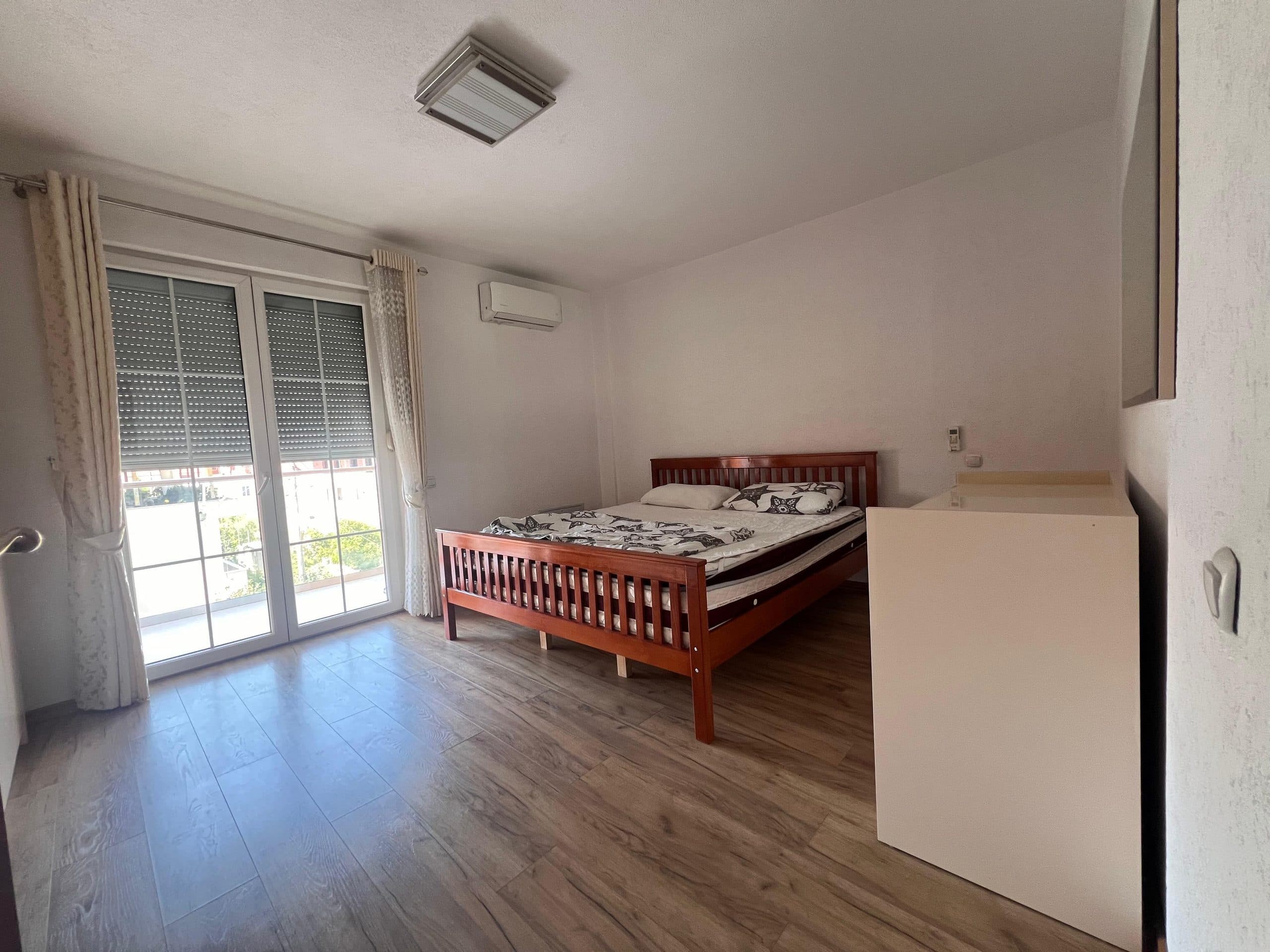 Jepet me qera apartament 2+1 ne 5 maji , 420 Euro/muaj 3