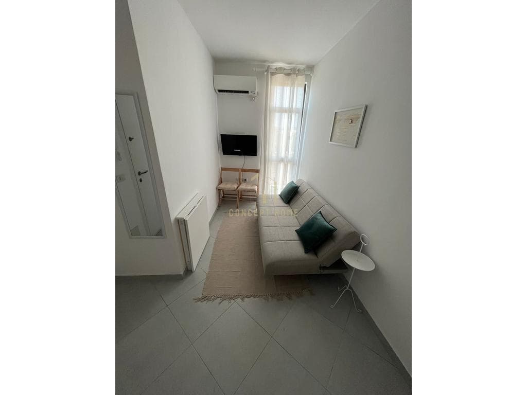 Jepet me qera apartament 1+1 pran QSUT