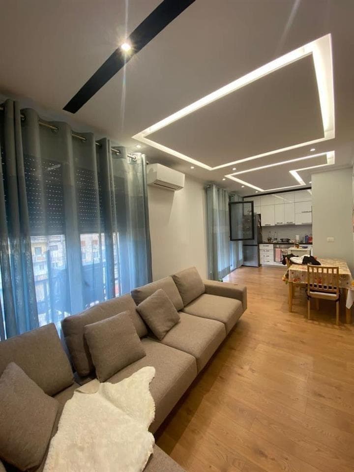 Jepet me qera Apartament 1+1 Ne Don Bosko(Te Artisti)