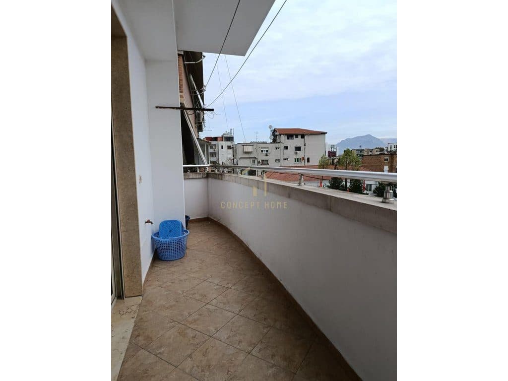 Jepet apartament me qera Tirane 1+1 te Selvia 4