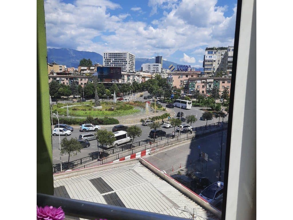 Shitet Apartament 2+1 ne Zog te zi