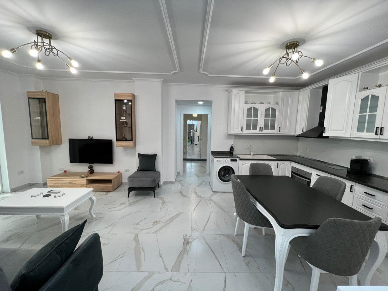 Jepet me qera apartament 2+1+2 , Sheshi Willson.