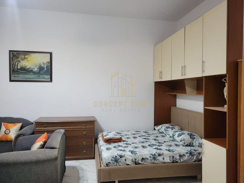 Jepet me qera Gazoniere ne Shkoze/Çmimi: 300 Euro 2