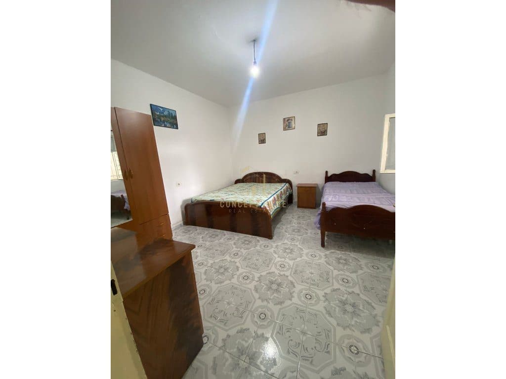 Jepet me qera apartament 1+1 Ne Laprak/Cmimi:300 Euro
