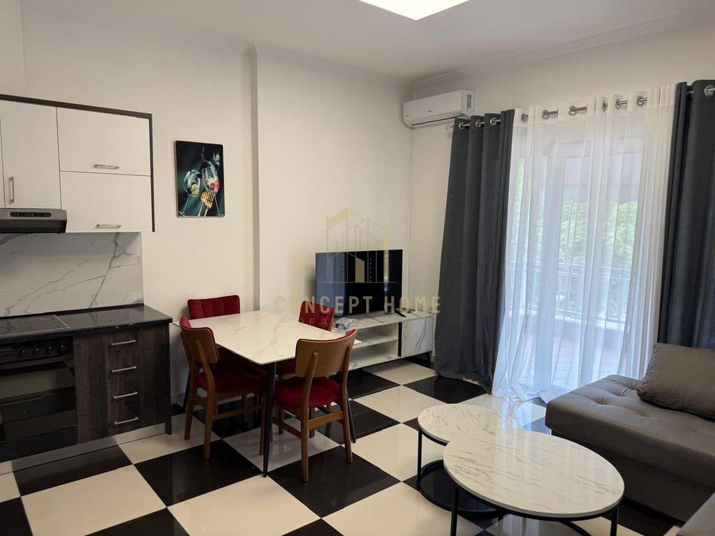 Jepet me qera apartament 1+1 ne Porcelan. 2