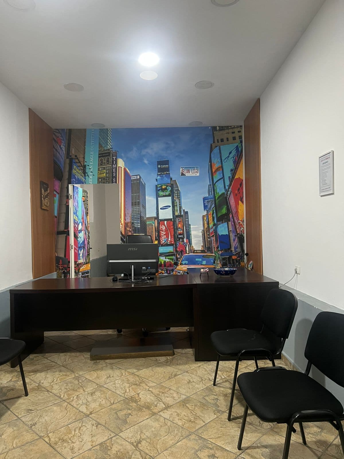 Dyqan me Qera Lumi Lana/Bulevard, Tirana - 1000€ | 40 m² 3
