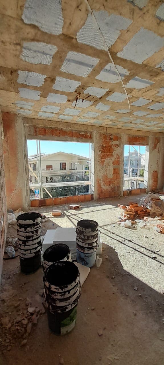 Shitet apartament 2+1 Rruga Jordan Misja / 165.000 Euro 2