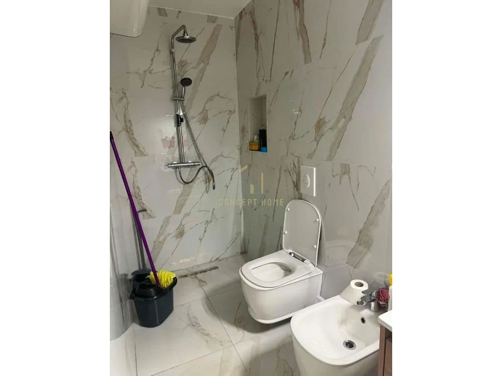 Jepet me qera Apartament 1+1 ne kompleksin Panorama/Cmimi: 60.000 leke / Muaj 3
