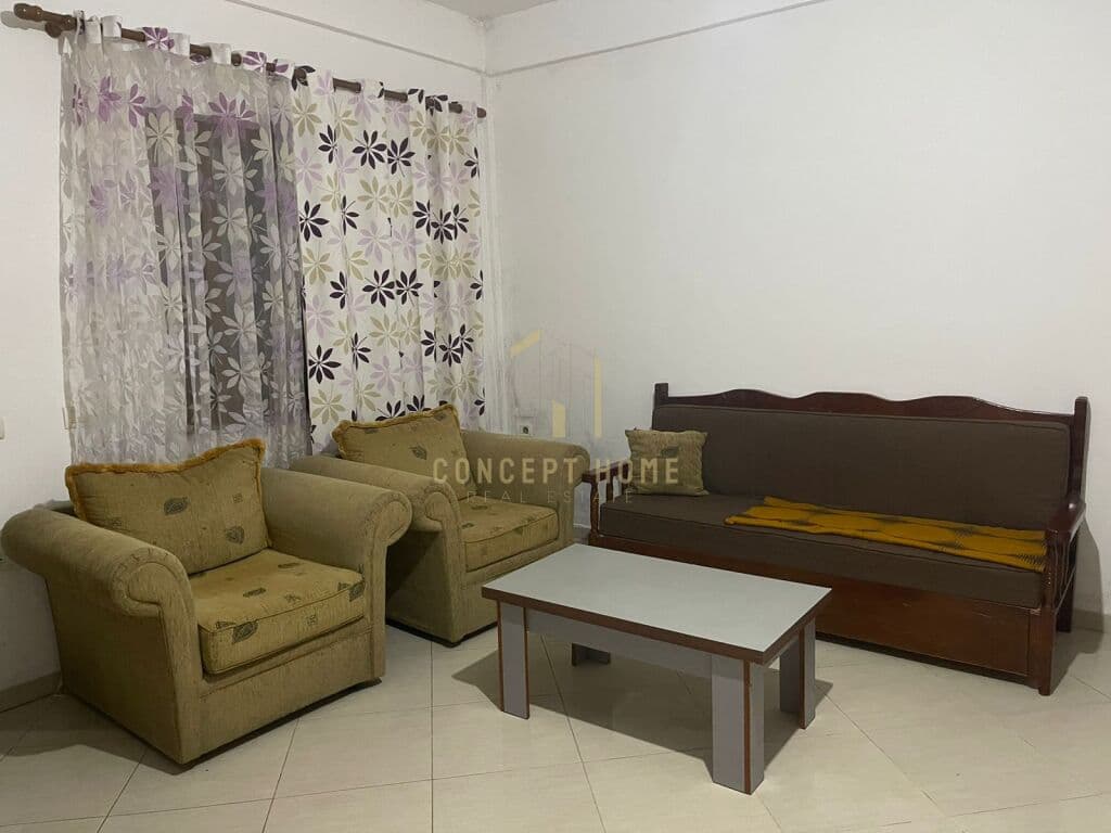 Shtëpi 1+1 me Qira në Rruga 5 Maji, Tiranë - 300€ | 70 m²