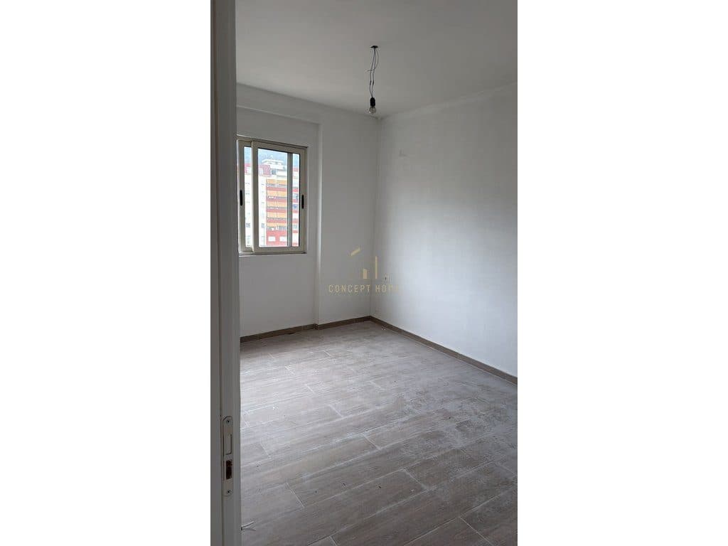 Shitet apartament 2+1 ne Fresk /Cmimi :85000 Euro