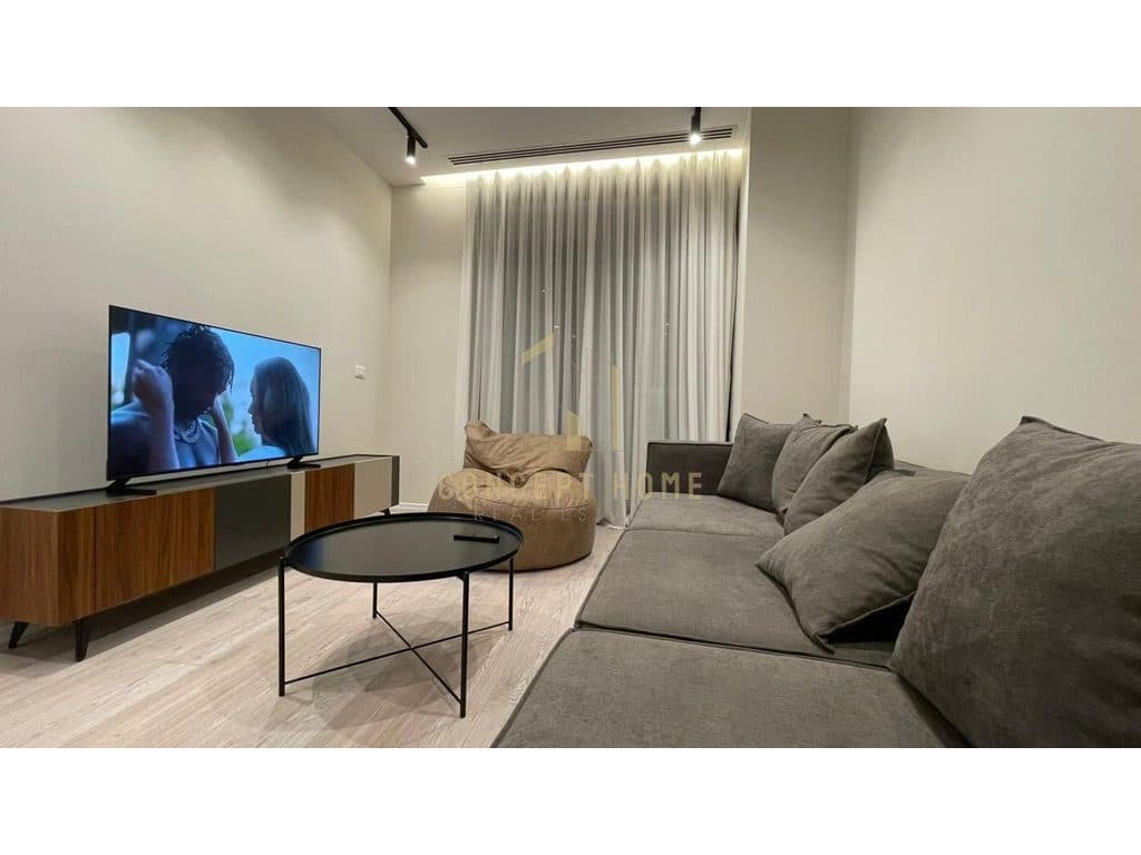Jepet me qera apartament 1+1 tek Lake View