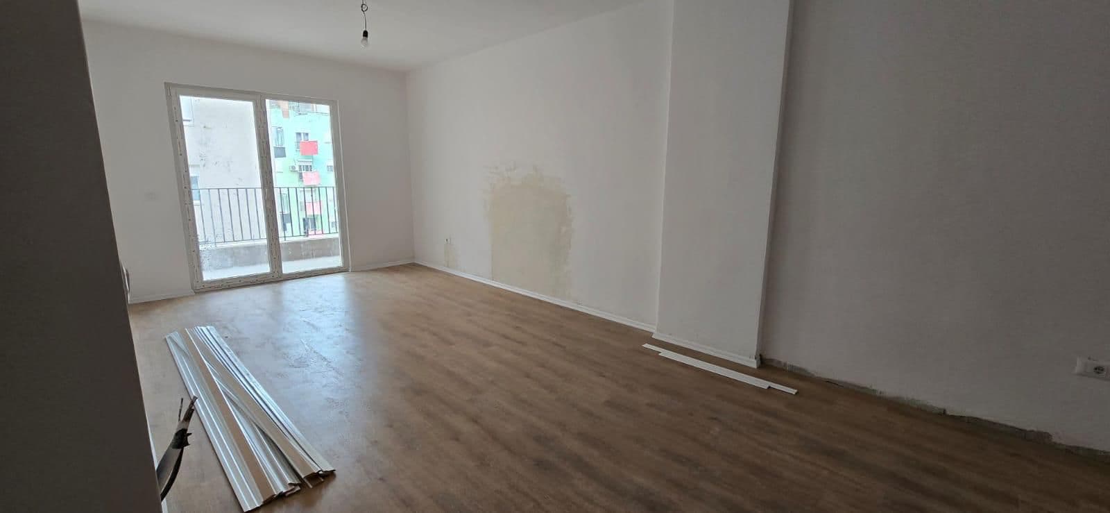 Shitet apartament 2+1 ne Laprake 3