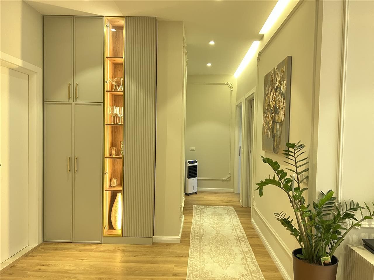 Jepet me qera apartament 3+1+2 Tek Kodra e Diellit 3