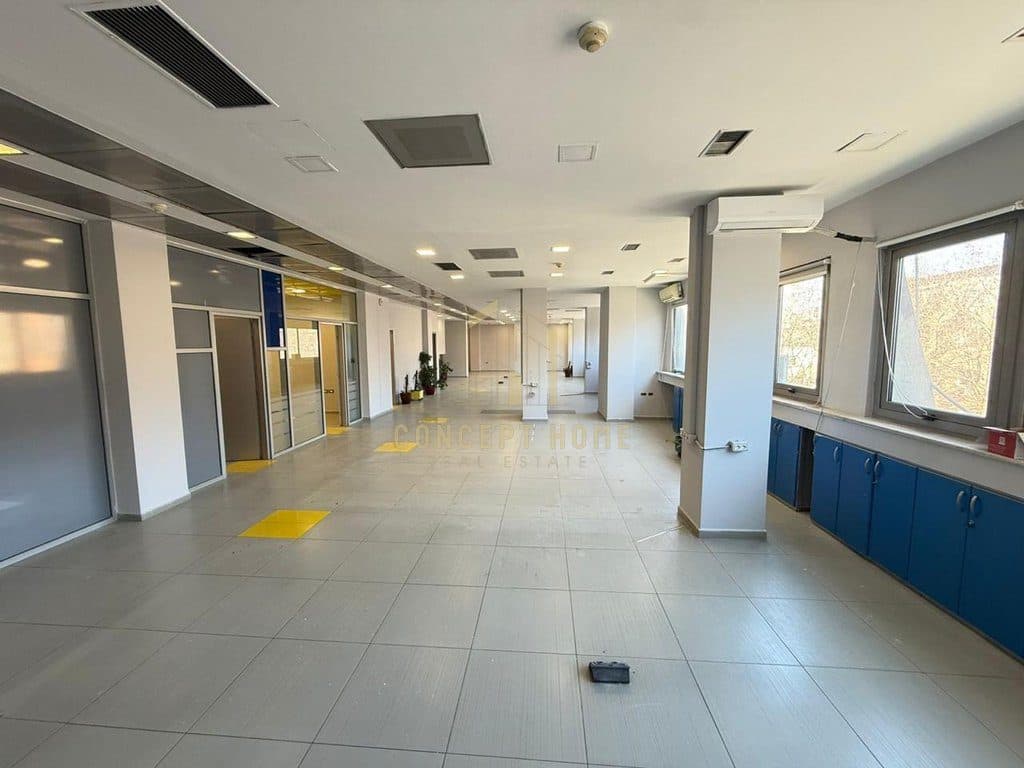 Ambient Komercial For Sale në 21 Dhjetori, Tirana - 1,567,000€ | 667 m² 4