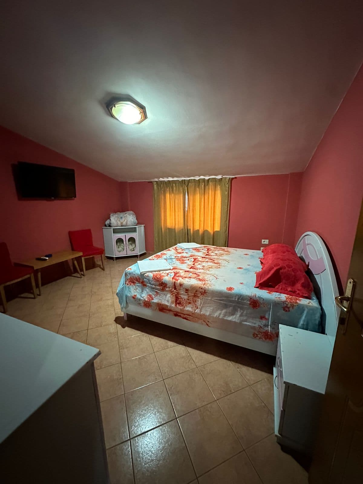 Shitet ndërtesë 3-katëshe "Motel" + Toke ne Vaqarr ( Buze rruges Kryesore ) , Tiranë - 850.000€ | 1159 m² 4