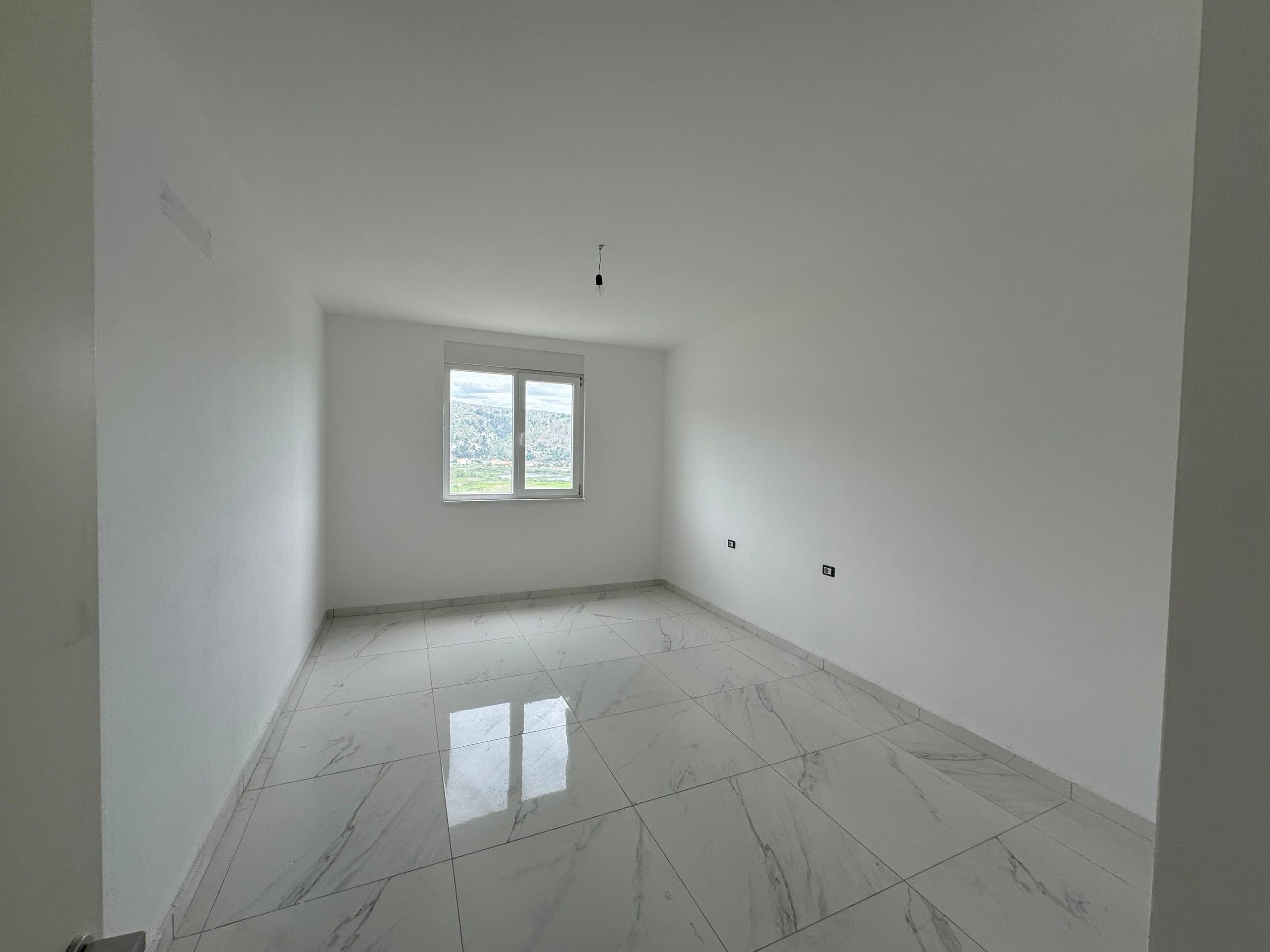 Shitet apartament 2+1+2 ne Shengjin 2