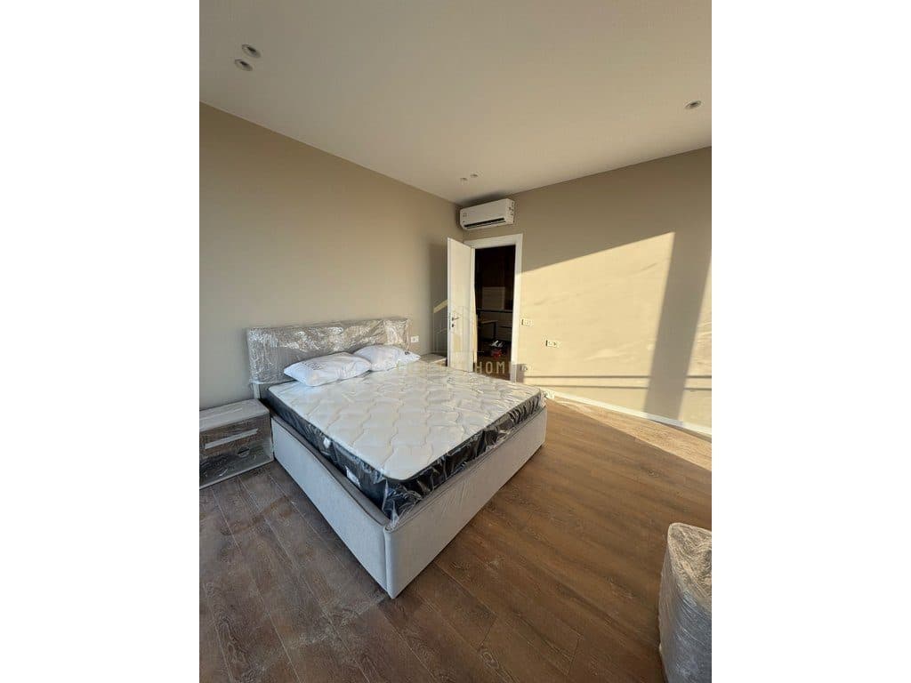 Jepet me qera apartment 2+1 tek Mine Peza 4