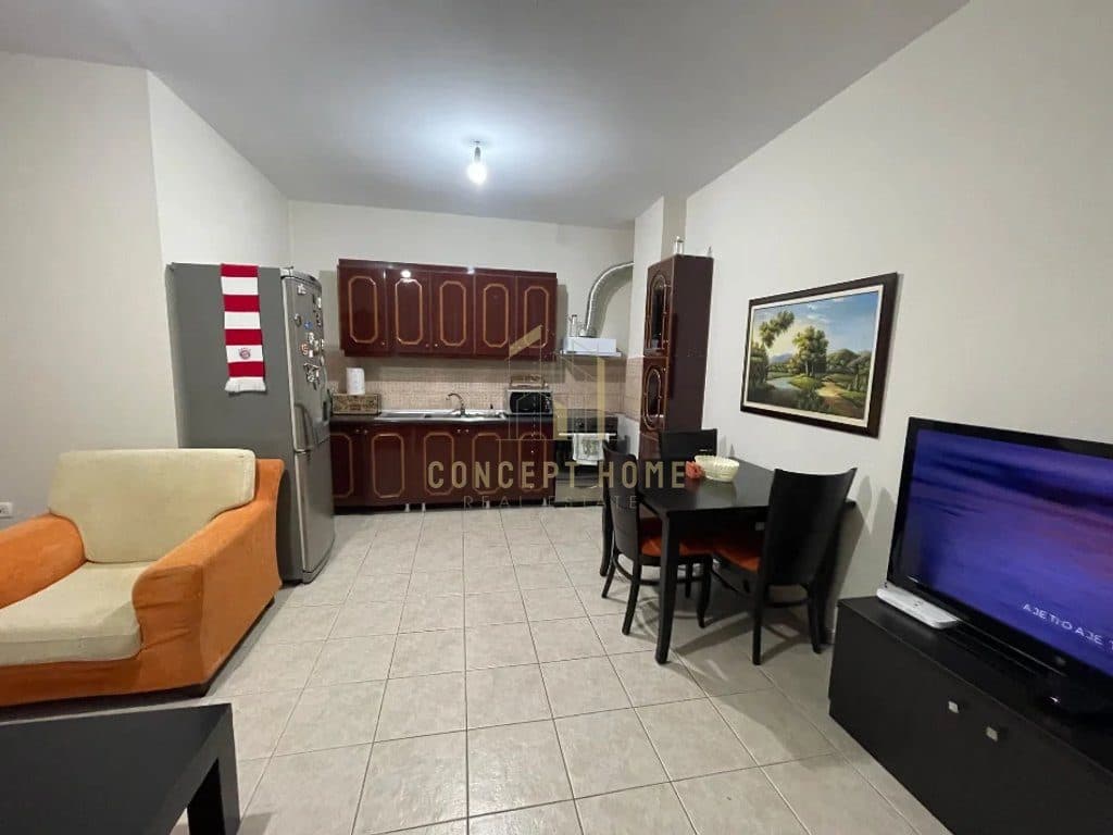Jepet me qera apartament 1+1 ne Komune te Parisit 2