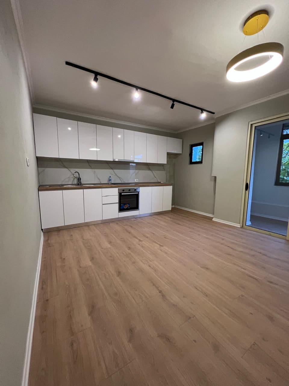 Shitet apartament 1+1 Ali Dem 2