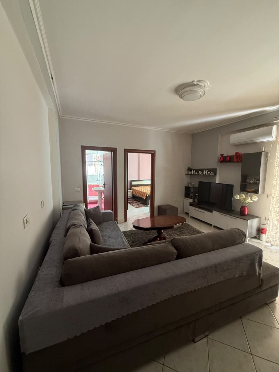 Shitet apartament 1+1 tek Kodra e Diellit