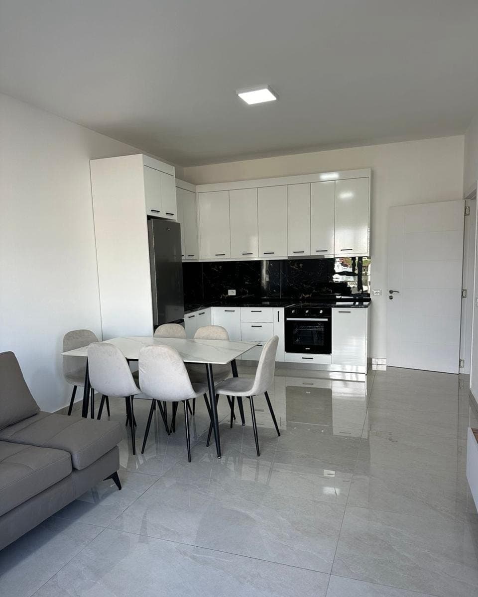 Apartament 2+1+2+P Me Qira në Tiranë - 600€ | 103 m²