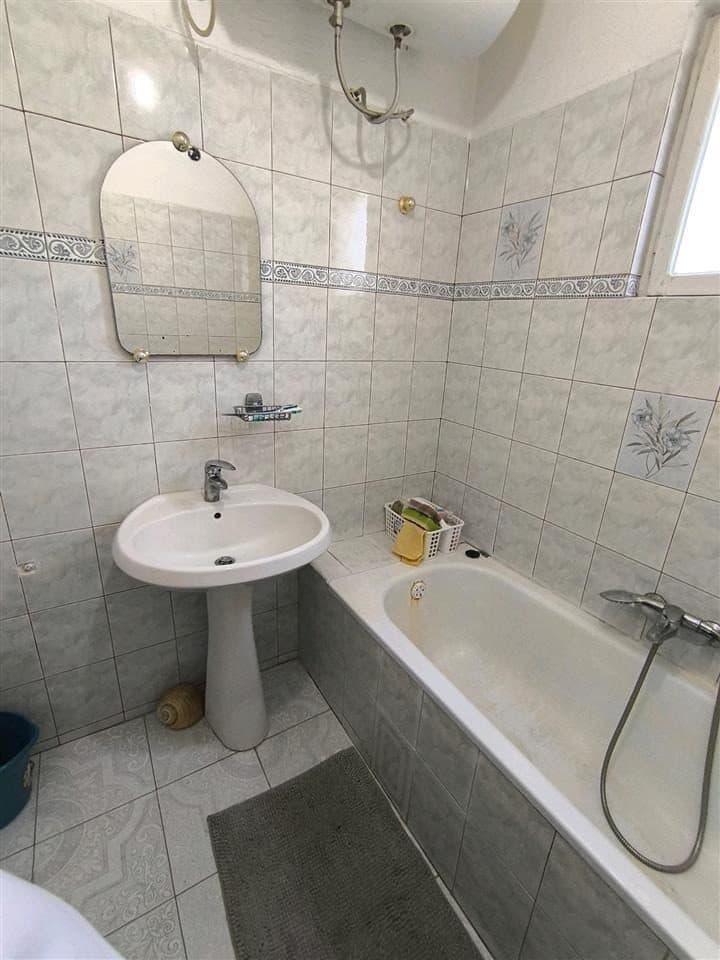 Jepet me qera apartament 1+1 ne Don Bosco/Cmimi per qera: 420 euro/muaj 4